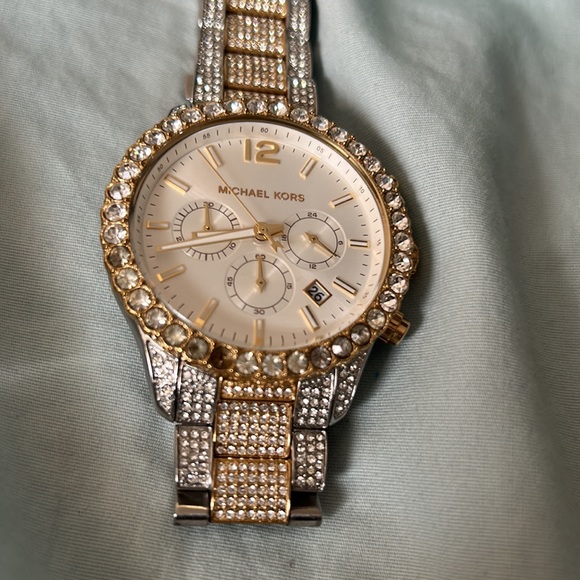 Michael Kors watch - Picture 2 of 4